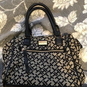 Tommy Hilfiger bag